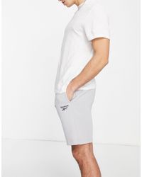 Reebok Short en jersey avec petit logo - Blanc