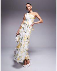 Forever New - – gerüschtes maxikleid mit one-shoulder-träger und em blumenmuster - Lyst