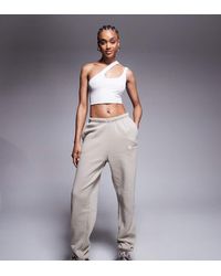 Kaiia - Joggers Con Bajos Ajustados De Tall-Beis Neutro - Lyst