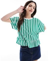 ASOS - T-shirt coupe carrée en aspect lin avec manches courtes et ourlet à basque - rayures - Lyst