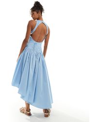 ASOS - Robe mi-longue à petites fronces, à corsage plissé et dos ouvert - Lyst