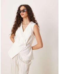 Abercrombie & Fitch - Canotta Bianca Sartoriale Asimmetrica - Lyst