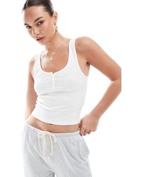 Pull&Bear - – geripptes trägertop - Lyst
