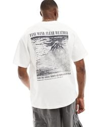 Pull&Bear - T-shirt bianca con stampa di montagna sul retro - Lyst