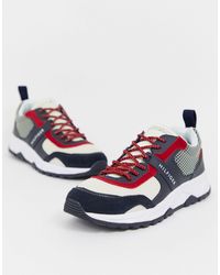 tommy hilfiger material mix lightweight logo trainer in black