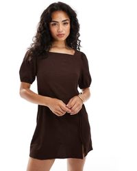 ASOS - Vestito T-Shirt Corto Color Caffè Con Maniche A Sbuffo E Vita Avvolgente Con Laccio - Lyst