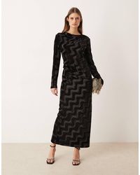 Y.A.S - Long Sleeve Velvet Midi Dress With Ruching Detail - Lyst