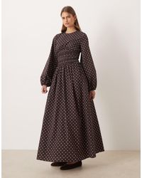 ASOS - Vestido Largo Marrón Chocolate Con Cuello Redondo, Mangas Voluminosas Y Cintura Fruncida De Popelina De - Lyst
