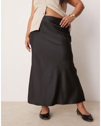 ASOS - Curve – schräg geschnittener midirock aus satin - Lyst
