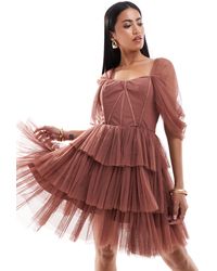 LACE & BEADS - Robe courte en tulle avec épaules dénudées et détail corset - rose - Lyst