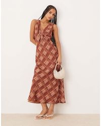 ASOS - Vestito Sottoveste Midi Con Bustino Allacciato, Scollo A V E Stampa A Quadri - Lyst
