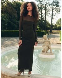 Stradivarius - Robe midi à dos nu en kaki - Lyst