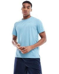 Nike - Miler Dri-Fit T-Shirt - Lyst