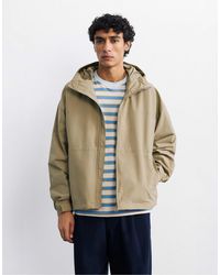 Pull&Bear - Imperméable léger à capuche couleur sable - Lyst