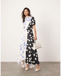 ASOS - Robe mi-longue color block à pois avec col bénitier et ourlet asymétrique - Lyst