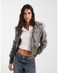 Hollister - Cropped Twill Puffer Jacket With Faux Fur Hood - Lyst