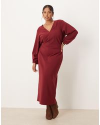 Pretty Lavish Curve - Long Sleeve Plunge Midaxi Dress - Lyst