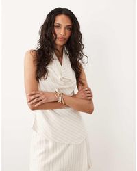 New Look - Gestreepte Haltertop Met Gedrapeerde Halslijn - Lyst
