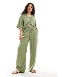 Vila - Pantalones Verdes De Pernera Ancha Y Lazada En La Cintura De Tejido Efecto Lino De (Parte De Un Conjunto) - Lyst