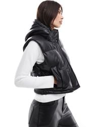 Pull&Bear - Veste sans manches matelassée en similicuir avec capuche - Lyst