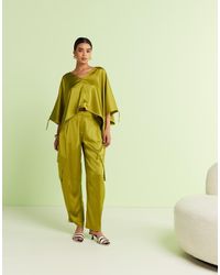 ASOS - Pantalones Verdes Utilitarios De Corte Barrel De Satén De (Parte De Un Conjunto) - Lyst