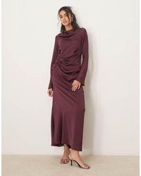 ASOS - Maxi-Jurk Van Satijn Met Lange Mouwen En Gerimpeld Detail - Lyst