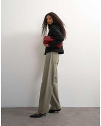 TOPSHOP - Barrel Mid Rise Jean - Lyst