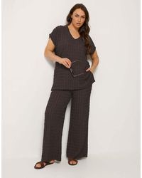 Yours Clothing - Bubble Textured Top & Trousers Set - Lyst