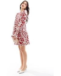 ASOS - Mini Jurk Van Viscose Met Rechte Hals En V-Achterkant - Lyst
