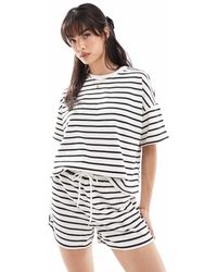 Pieces - T-Shirt Felpata Monocromatica A Righe - Lyst