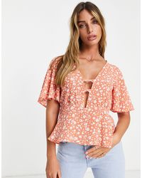 ASOS - Tea Blouse With Peplum Hem And Angel Sleeve With Twist Front Detail - Lyst