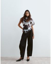 ARRANGE - Blythe Tapered Fold Detail Tailored Trouser - Lyst