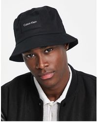 Calvin Klein Logo Print Reversible Cotton Bucket Hat in Black for 