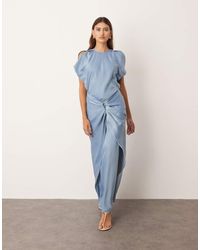 ARRANGE - Vestido Largo Con Manga Drapeada Con Abertura Y Herraje De Metal De - Lyst