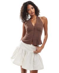 Stradivarius - Top Allacciato Al Collo Marrone Con Bottoni - Lyst