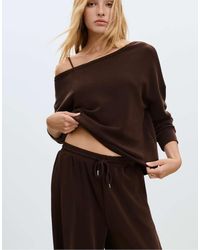 Stradivarius - Zacht Sweatshirt Met Blote Schouder - Lyst