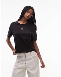 Tommy Hilfiger - Camiseta Negra De Corte Cuadrado Con Parche En La Parte Central Del Pecho De - Lyst