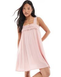 Miss Selfridge - Robe courte en gaze avec finitions en dentelle - vieux - Lyst