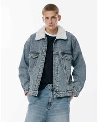 Pull&Bear - Veste en jean avec col en fausse fourrure - moyen - Lyst