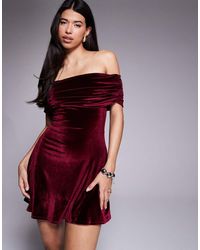 ASOS - Vestido Corto Rojo Baya De Corte Skater Con Escote Bardot De Terciopelo De - Lyst
