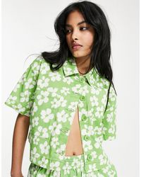 TOPSHOP Co-ord Cropped Floral Printed Short Sleeve Shirt - Blue