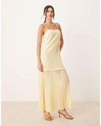 ASOS - Vestito Midi A Pieghe Con Vita Scesa E Spalline Sottili Limone - Lyst
