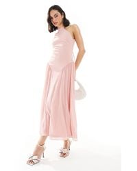 TFNC London - Vestido De Dama De Honor Largo Rosa Negruzco Con Falda De Corte Amplio Y Cuello Halter De - Lyst