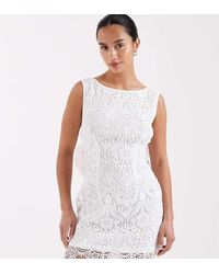 TFNC London - Vestido De Novia Corto Blanco De Encaje Con Cuello Barco Y Lazo En La Espalda De Tfnc Plus - Lyst