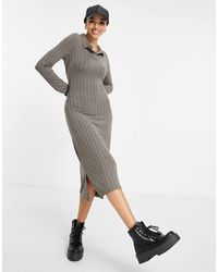 Pieces - Robe mi-longue col polo côtelée - gris - Lyst