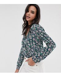 Esprit Blusa con estampado de margaritas en azul marino