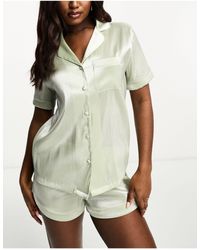 Loungeable - – brautjungfern-set aus salbeiem taft mit kurzärmligem hemd mit reverskragen und shorts - Lyst