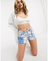 Calvin Klein – Shorts mit mittelhoher Taille - Blau