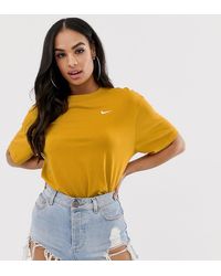 nike swoosh boyfriend t shirt