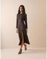 Nobody's Child - Jacquard Floral Long Sleeve Jamie Midi Dress - Lyst